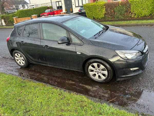 Vauxhall Astra Hatchback, Diesel, 2014, Black