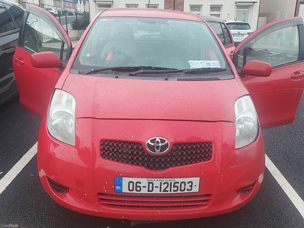 Toyota Vitz Hatchback, Petrol, 2006, Red