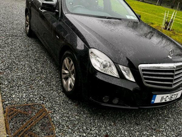 Mercedes-Benz E-Class Saloon, Diesel, 2011, Black