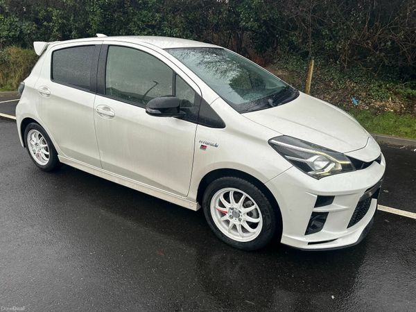 Toyota Vitz Hatchback, Petrol Hybrid, 2018, White