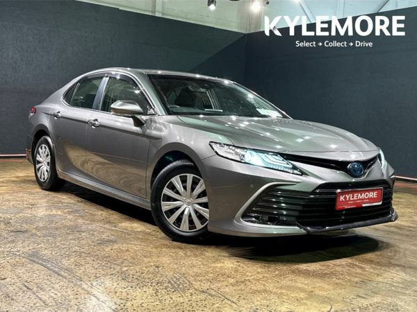 Toyota Camry Saloon, Petrol Hybrid, 2022, Grey