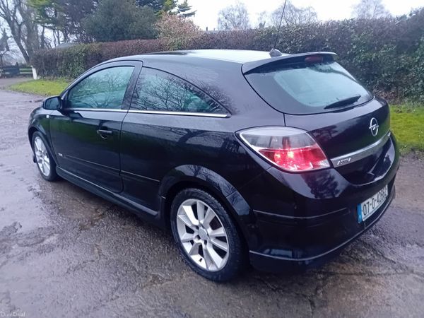 Opel Astra Hatchback, Petrol, 2007, Black