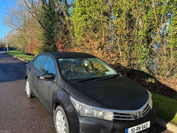 Toyota Corolla Saloon, Diesel, 2015, Black