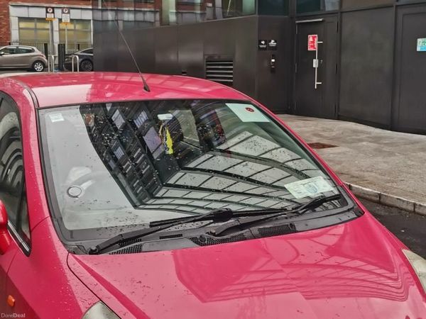 Honda Jazz Hatchback, Petrol, 2007, Red