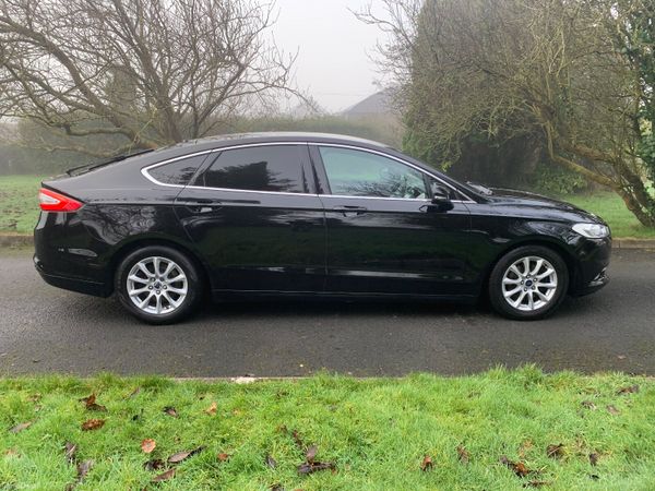 Ford Mondeo Hatchback, Diesel, 2016, Black