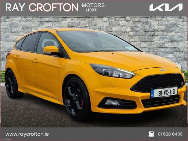 Ford Focus Hatchback, Diesel, 2018, Orange