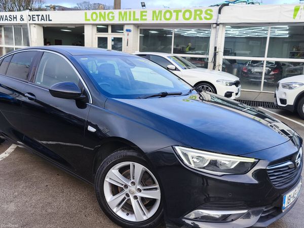 Opel Insignia Hatchback, Diesel, 2018, Black