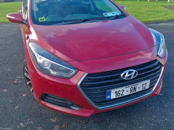 Hyundai i40 Saloon, Diesel, 2016, Red