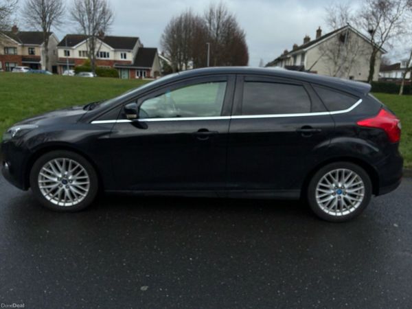 Ford Focus Hatchback, Petrol, 2013, Black