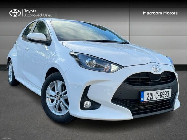 Toyota Yaris Hatchback, Petrol, 2022, White
