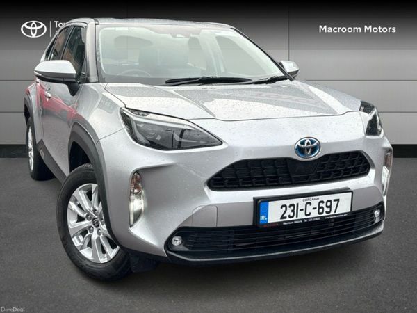 Toyota Yaris Cross Hatchback, Petrol Hybrid, 2023, Grey