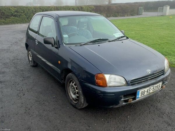Volkswagen Passat Saloon, Diesel, 2008, Silver
