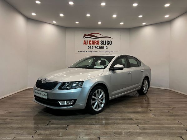 Skoda Octavia Saloon, Diesel, 2016, Silver