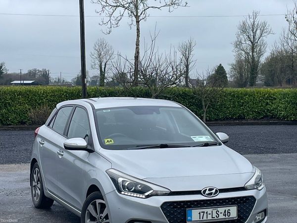 Hyundai i20 Hatchback, Petrol, 2017, Grey