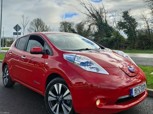 Nissan Leaf Hatchback, Electric, 2015, Red
