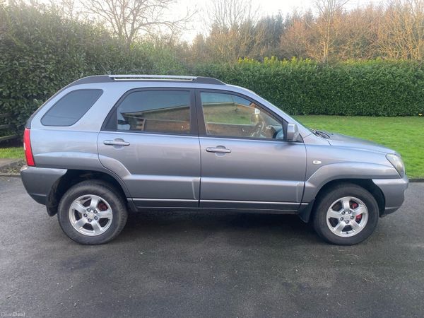 Kia Sportage SUV, Diesel, 2010, Silver