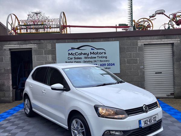 Volkswagen Polo Hatchback, Petrol, 2014, White