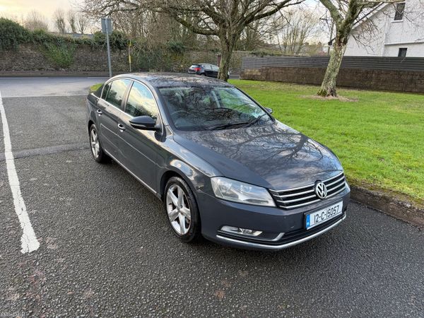 Volkswagen Passat Saloon, Diesel, 2012, Grey