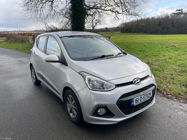 Hyundai i10 Hatchback, Petrol, 2016, Silver