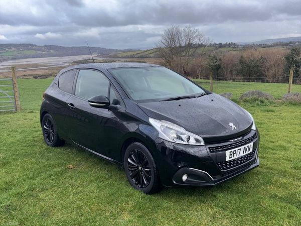 Peugeot 208 Hatchback, Petrol, 2017, Black