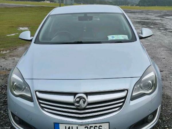 Vauxhall Insignia Estate, Diesel, 2014, Red