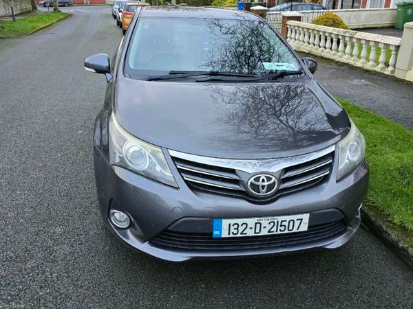 Toyota Avensis Saloon, Diesel, 2013, Grey