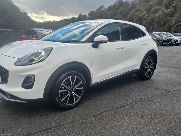 Ford Puma MPV, Petrol Hybrid, 2024, White