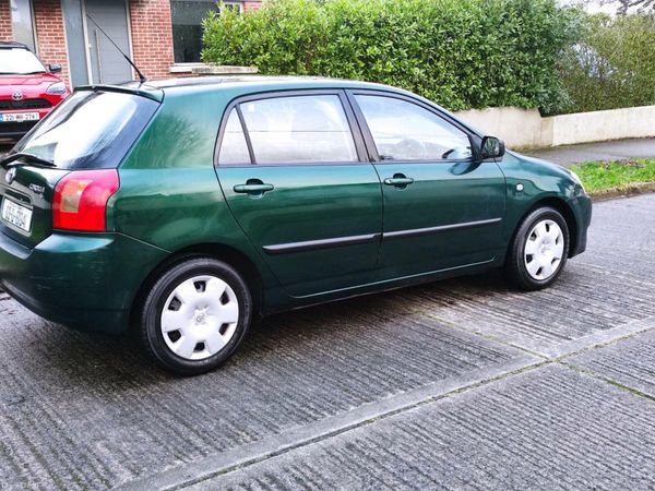Toyota Corolla Hatchback, Petrol, 2003, Green