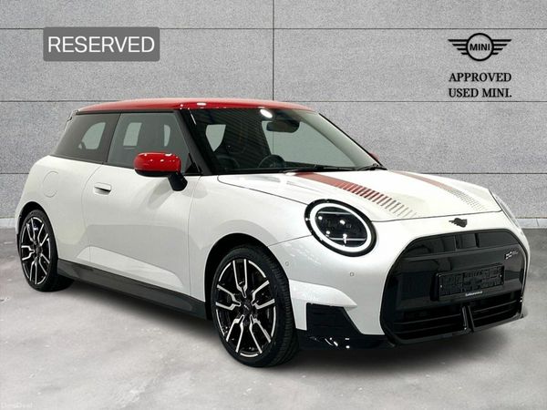 Mini Cooper Hatchback, Electric, 2025, White