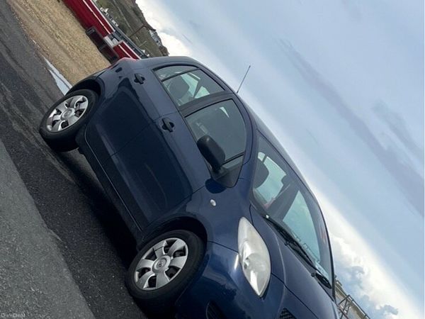 Toyota Yaris Hatchback, Petrol, 2006, Blue