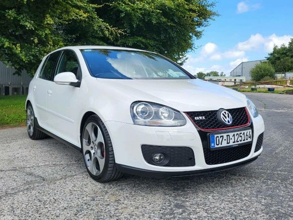 Volkswagen Golf Hatchback, Petrol, 2007, White