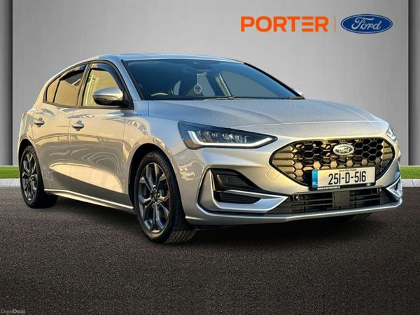 Ford Focus Hatchback, Petrol Hybrid, 2025, Silver