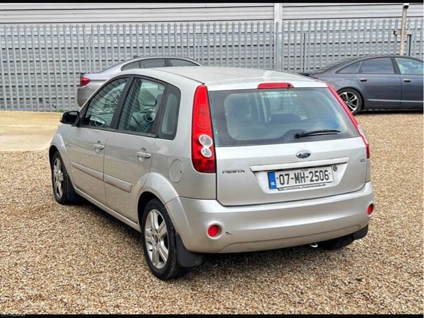 Ford Fiesta Hatchback, Petrol, 2007, Silver