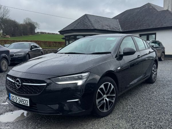 Opel Insignia Hatchback, Diesel, 2021, Black