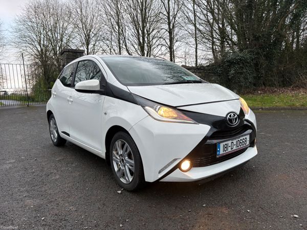 Toyota Aygo Hatchback, Petrol, 2018, White