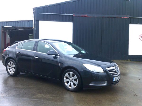 Vauxhall Insignia Hatchback, Diesel, 2012, Black