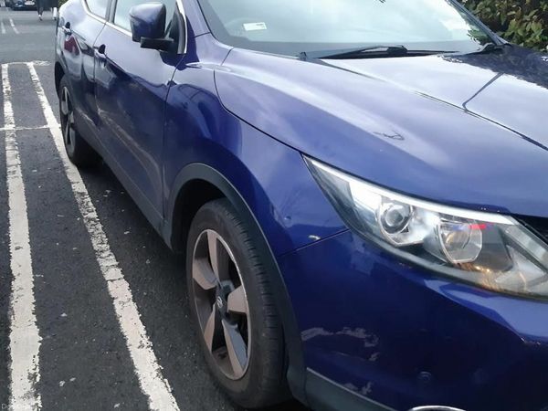 Nissan Qashqai SUV, Diesel, 2017, Blue