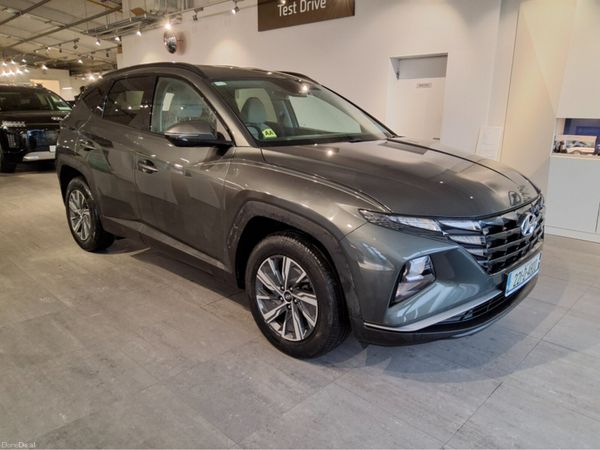 Hyundai Tucson SUV, Petrol Hybrid, 2022, Grey