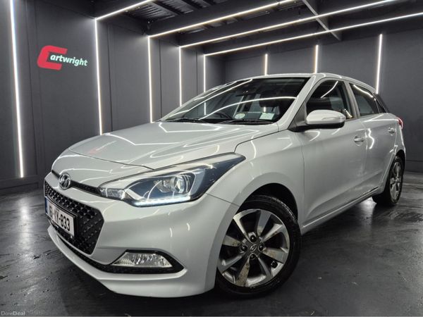 Hyundai i20 Hatchback, Petrol, 2016, Silver