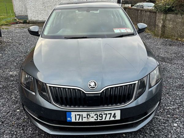 Skoda Octavia Saloon, Diesel, 2017, Grey