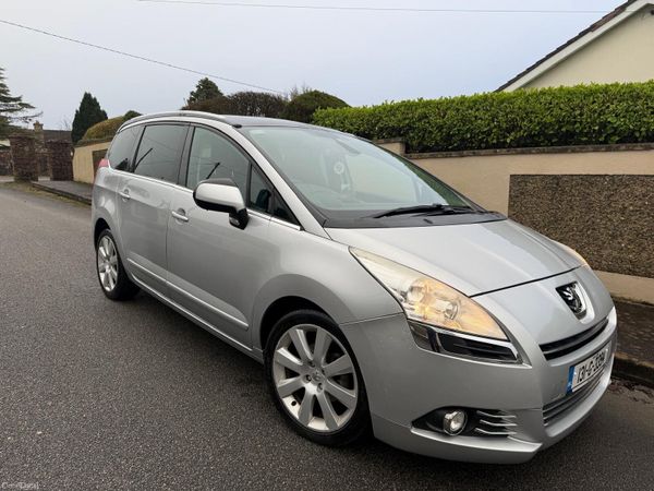 Peugeot 5008 MPV, Diesel, 2013, Silver