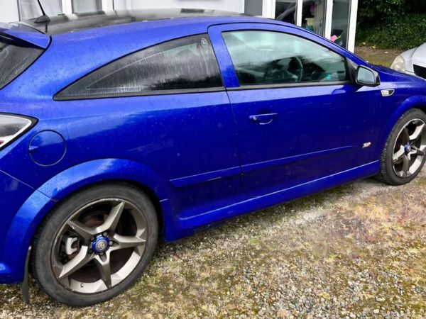 Vauxhall Astra Hatchback, Diesel, 2010, Black