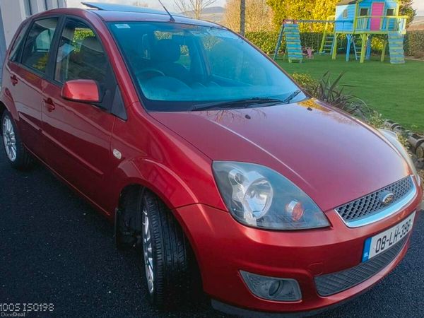 Ford Fiesta Hatchback, Petrol, 2008, Red