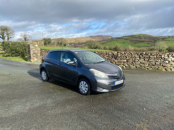Toyota Vitz Hatchback, Petrol, 2013, Grey