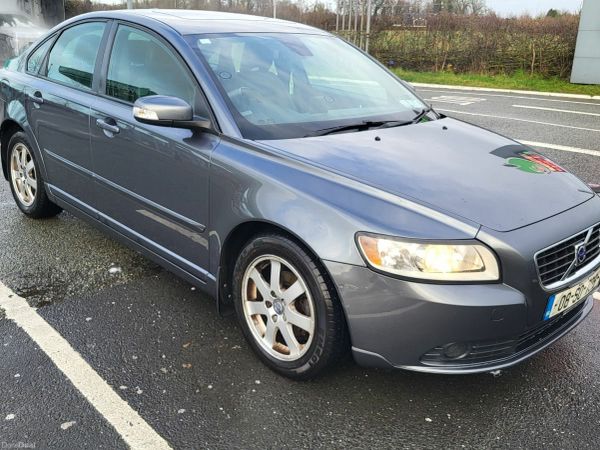 Volvo S40 Saloon, Petrol, 2008, Grey