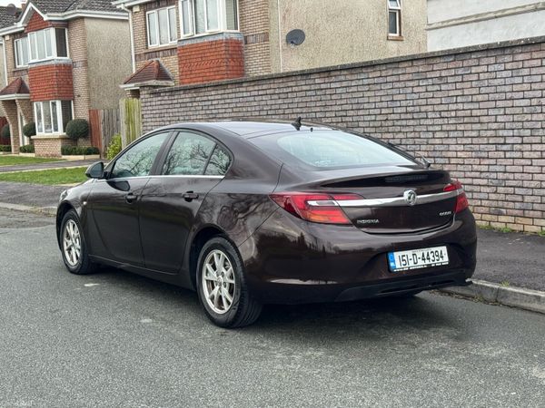 Vauxhall Insignia Hatchback, Diesel, 2015, Brown