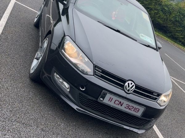 Volkswagen Polo Hatchback, Diesel, 2011, Black