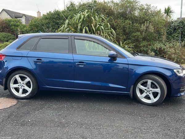 Audi A3 Hatchback, Diesel, 2015, Blue