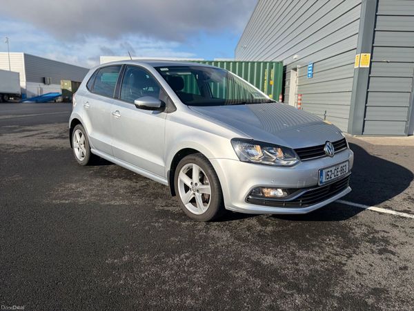Volkswagen Polo Hatchback, Petrol, 2015, Silver