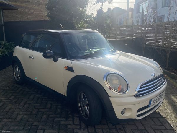 Mini Cooper Hatchback, Diesel, 2010, White